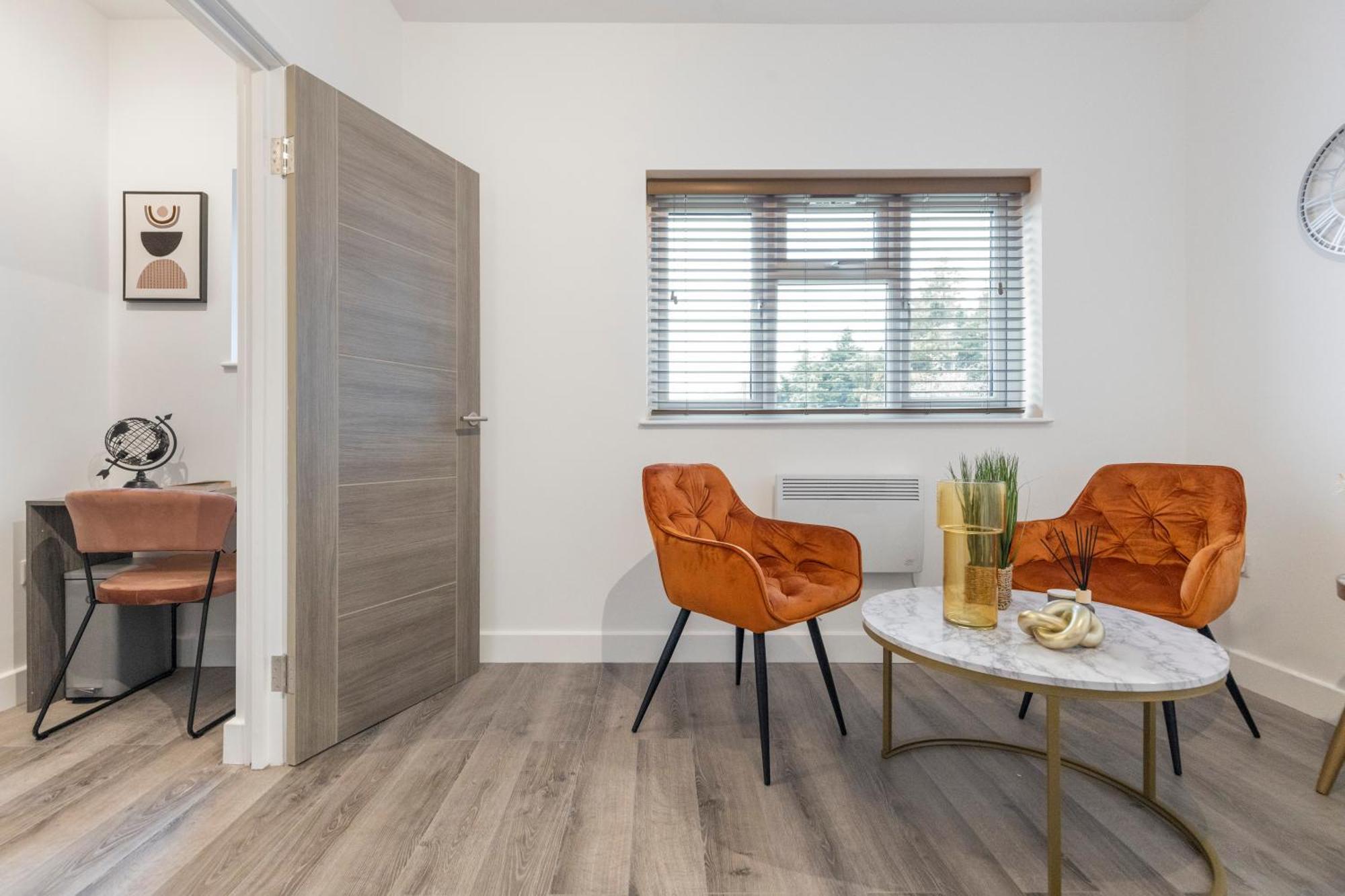 Beautiful-Cosy-King Sized Bed Flat 3 Min Walk To Tube Station Apartment Лондон Екстериор снимка